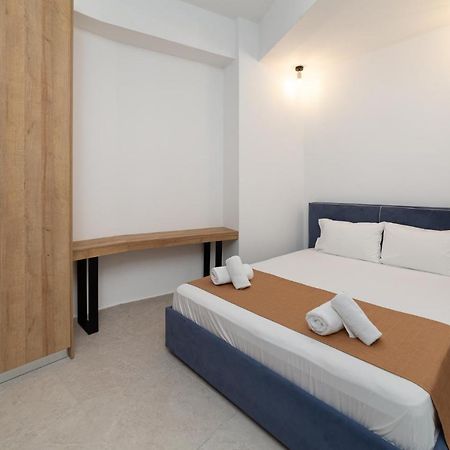 Quince City Center Heraklion  Bagian luar foto
